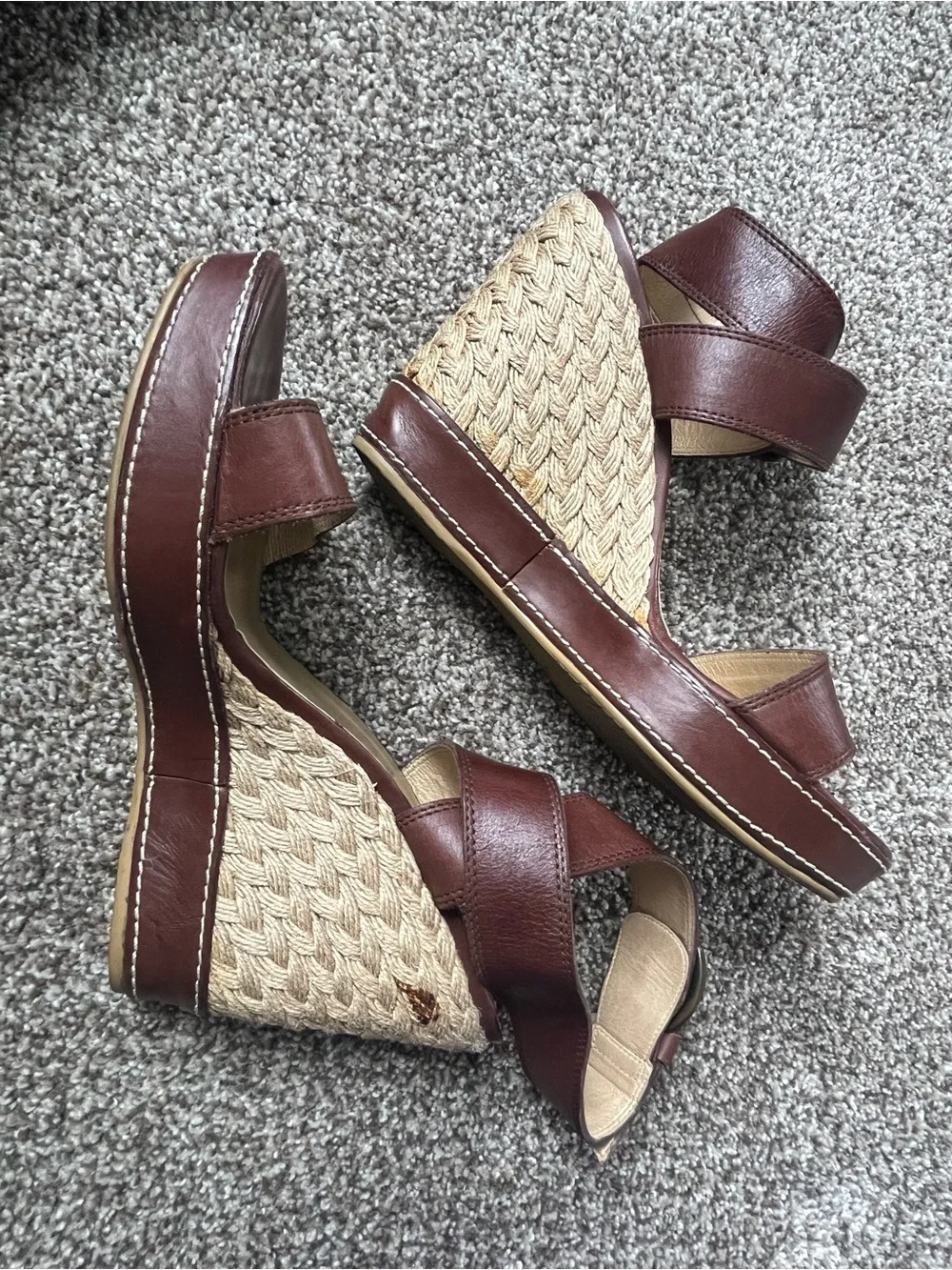 Stuart Weitzman Cognac Brown Leather Espadrille Wedge Sandals. Size 11 - Picture 4 of 16